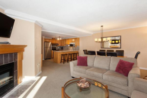 Woodrun Lodge 302 | Large Condo w/ Shared Heated Pool & Large Hot Tub